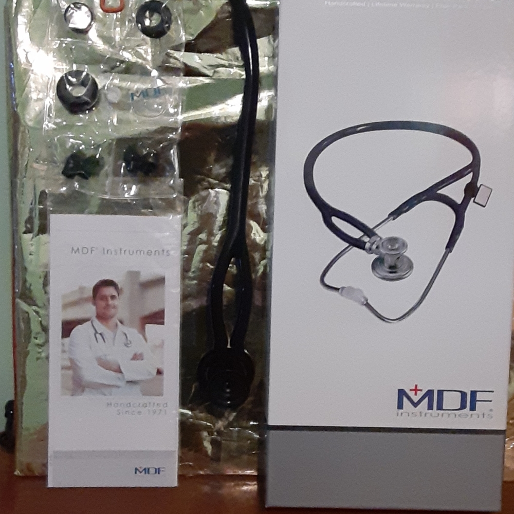 Stethoscope - Picture 2 of 6